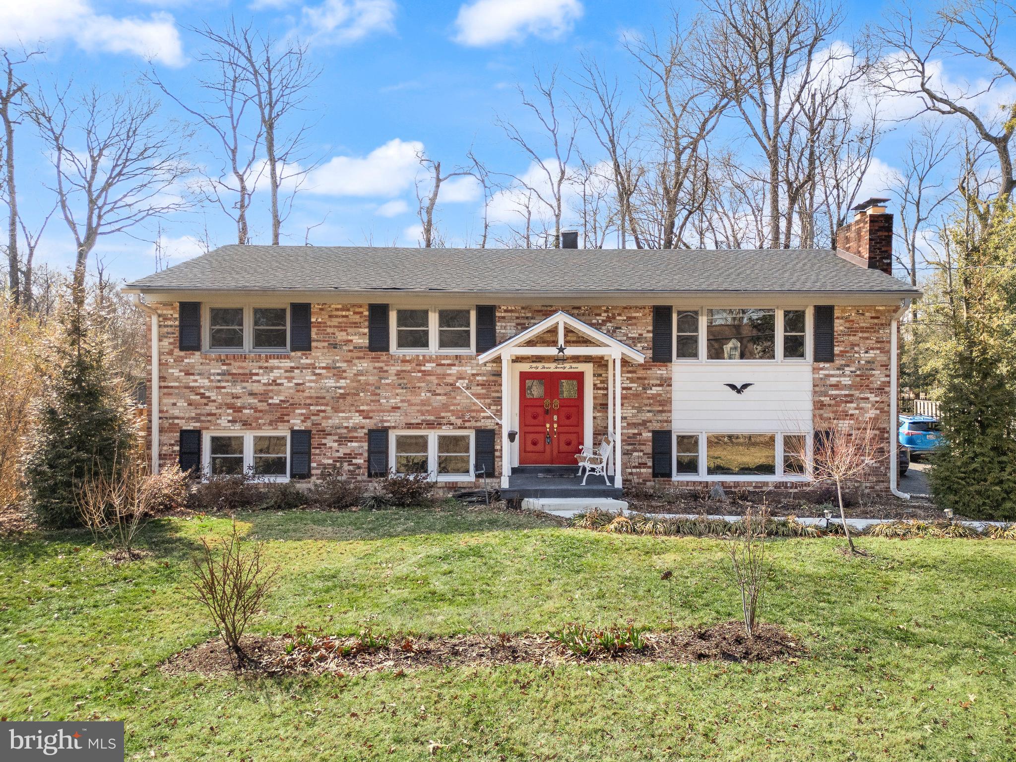 4323 Ferry Landing Road