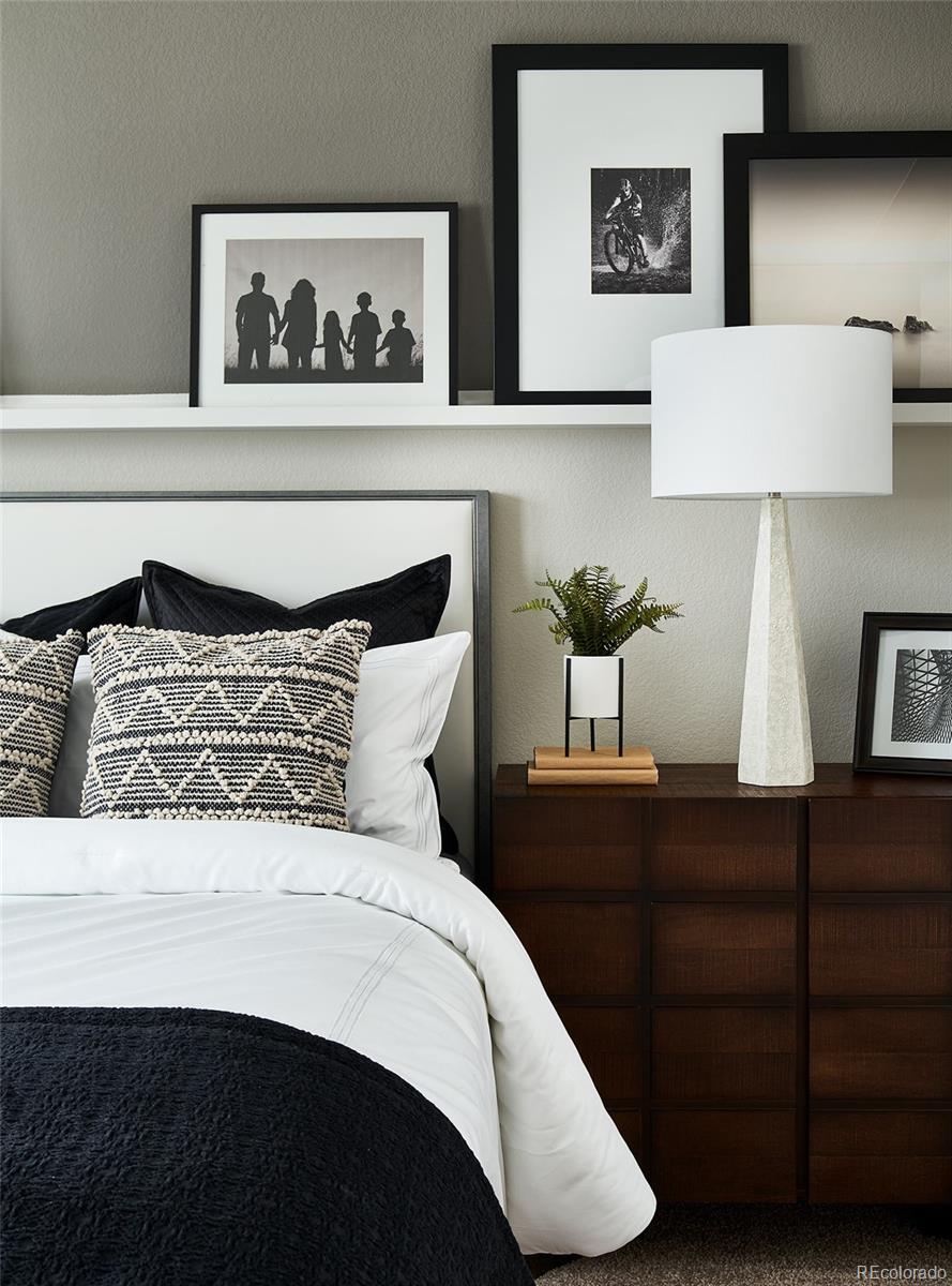 6611 N Ceylon Street