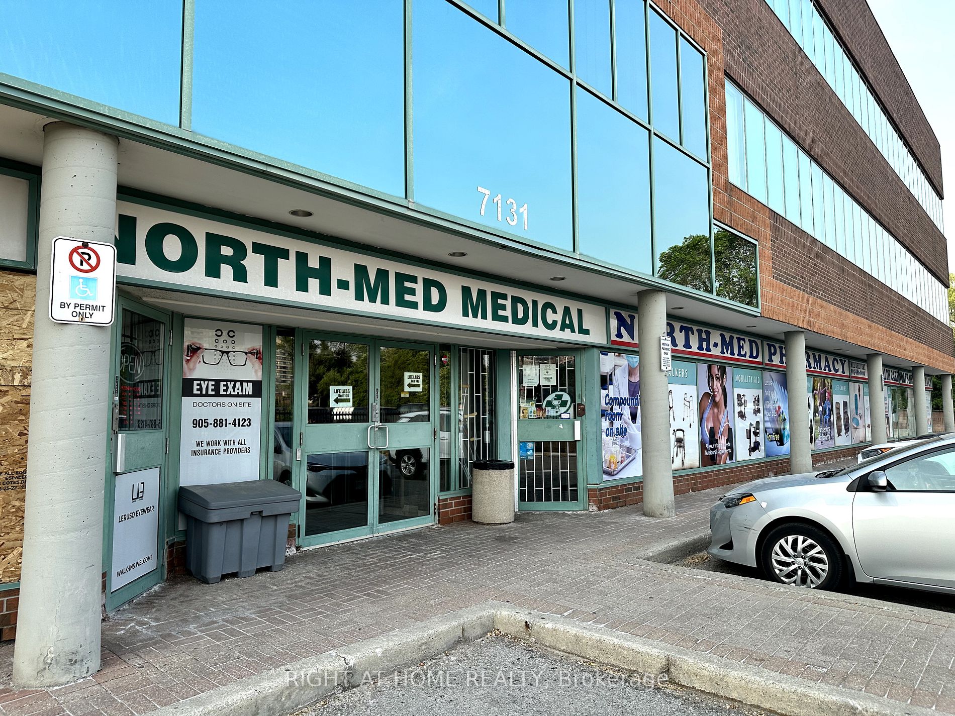 7131 Bathurst St 102-R3