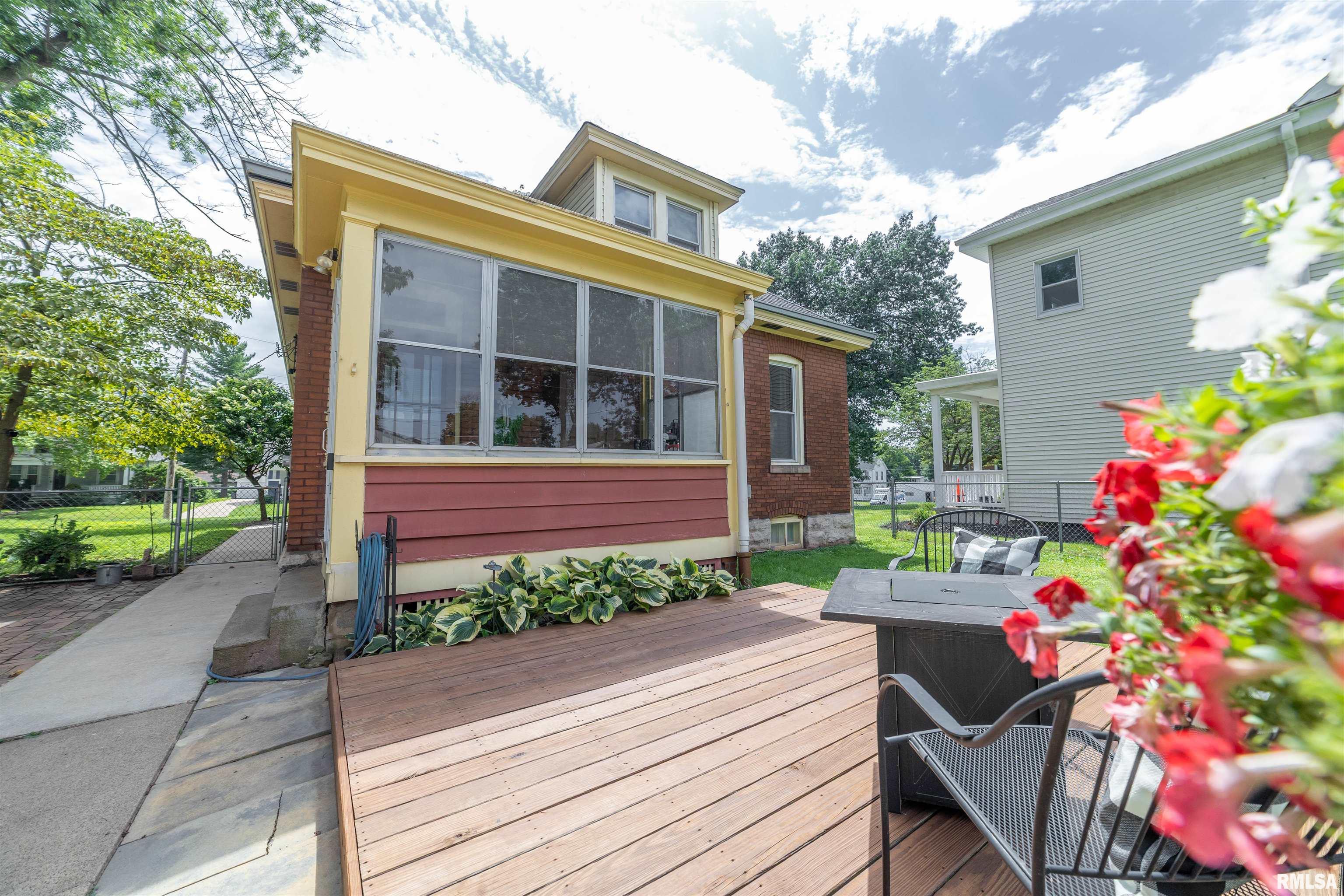 2305 Elm Street