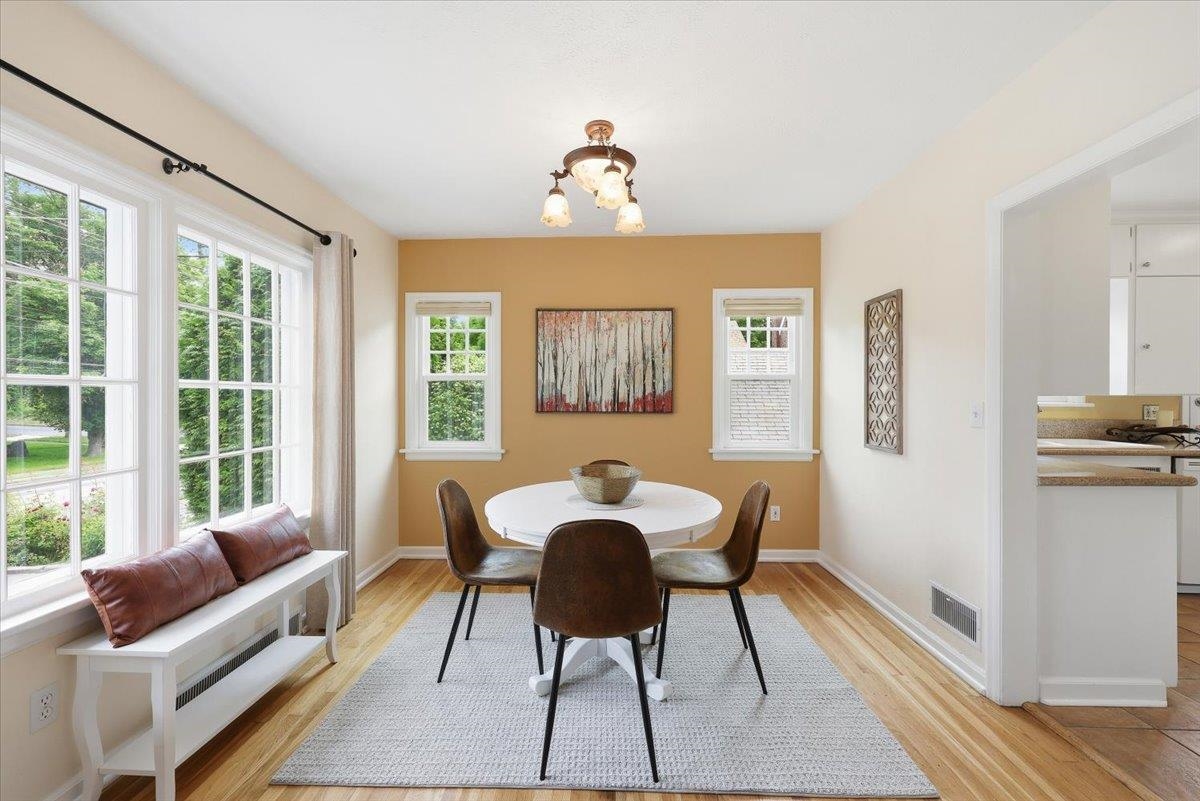 1916 S Bernard St
