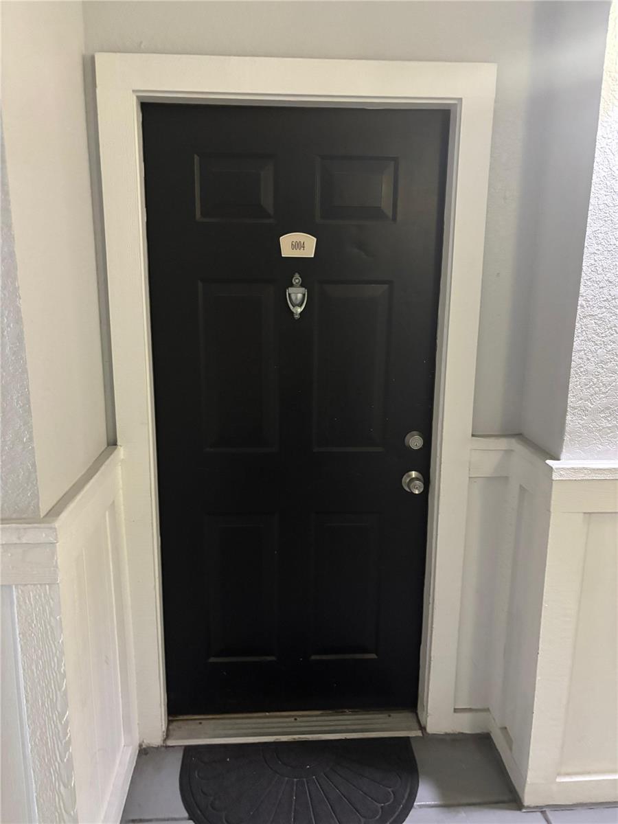 300 E South Street 6004
