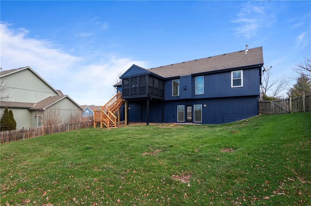 9212 N Garfield Avenue