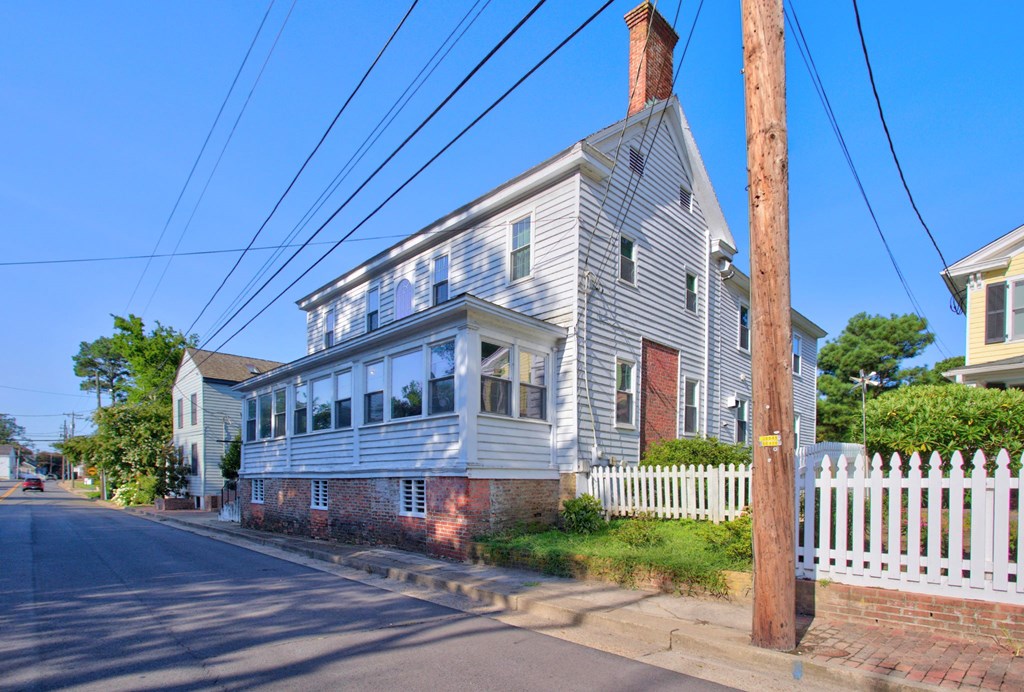 16366 Courthouse Rd A