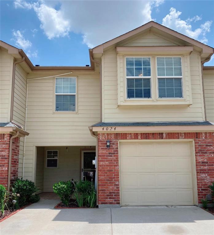 Great Location!! Beautiful 2012 built townhome with lots of light, great layout and updated features. Featuring 3 bedrooms, 2.5 baths, a media room and 1 car garage. Downstair features family room, kitchen, dining and guest bathroom, second floor features 3 huge bedrooms including master bedroom and 2 full bathrooms and media on the third floor.