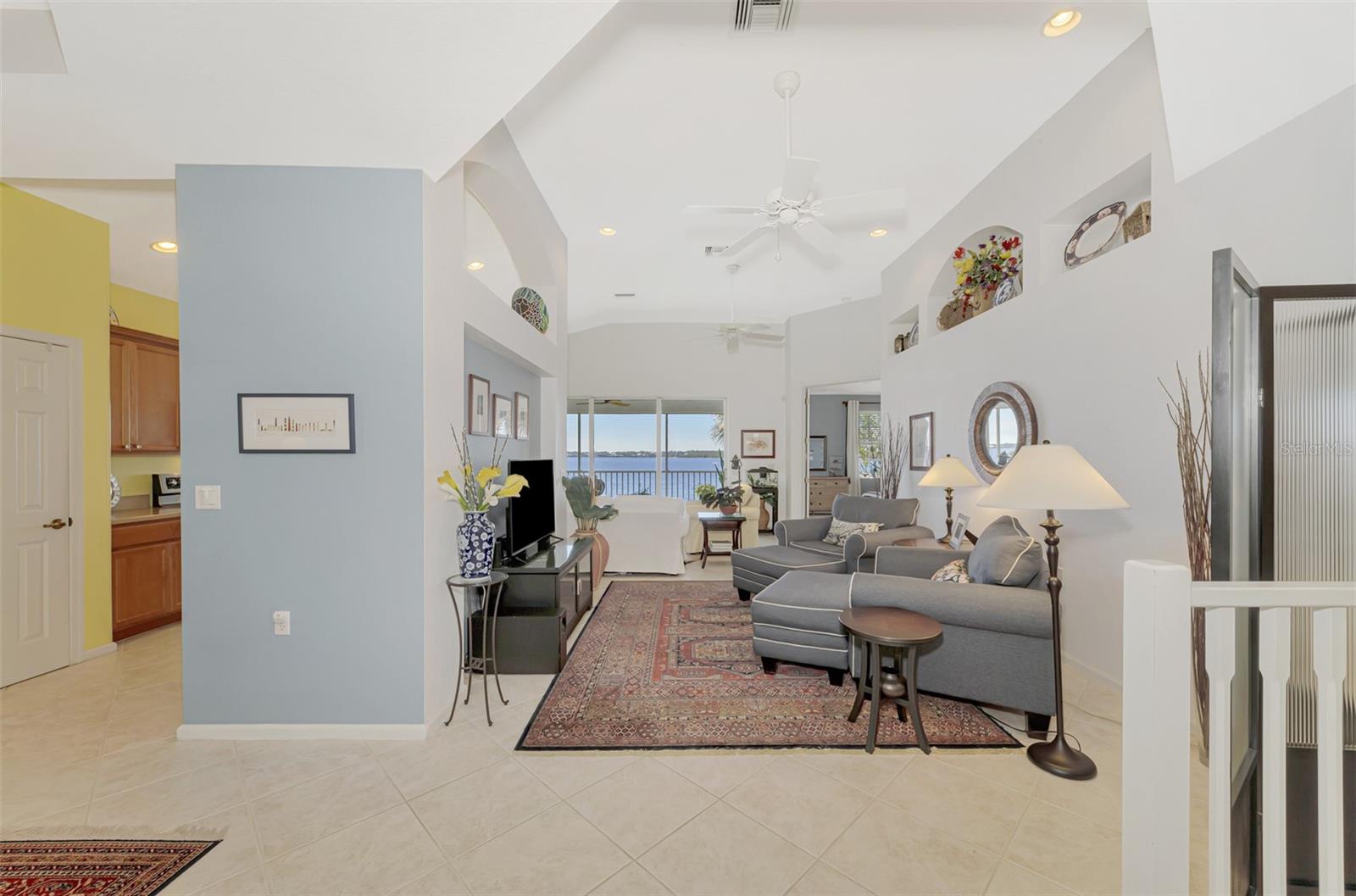 4628 Club Drive H201