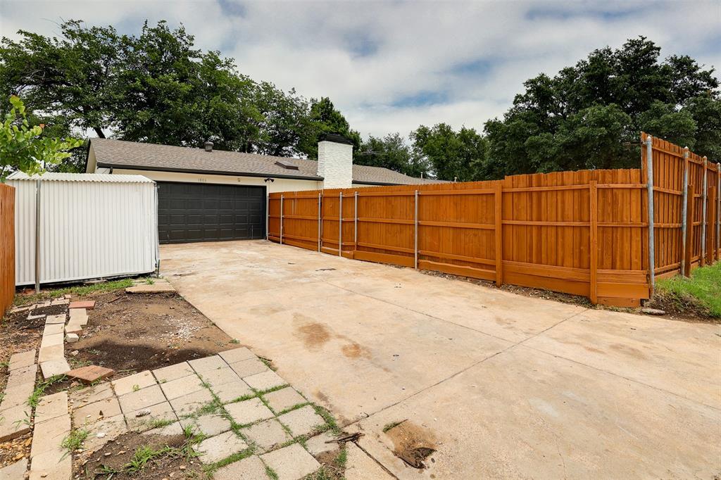 1806 Westbridge Way