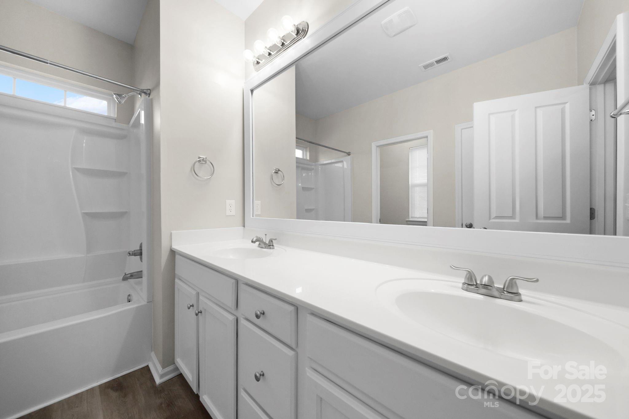 136 E Morehouse Avenue