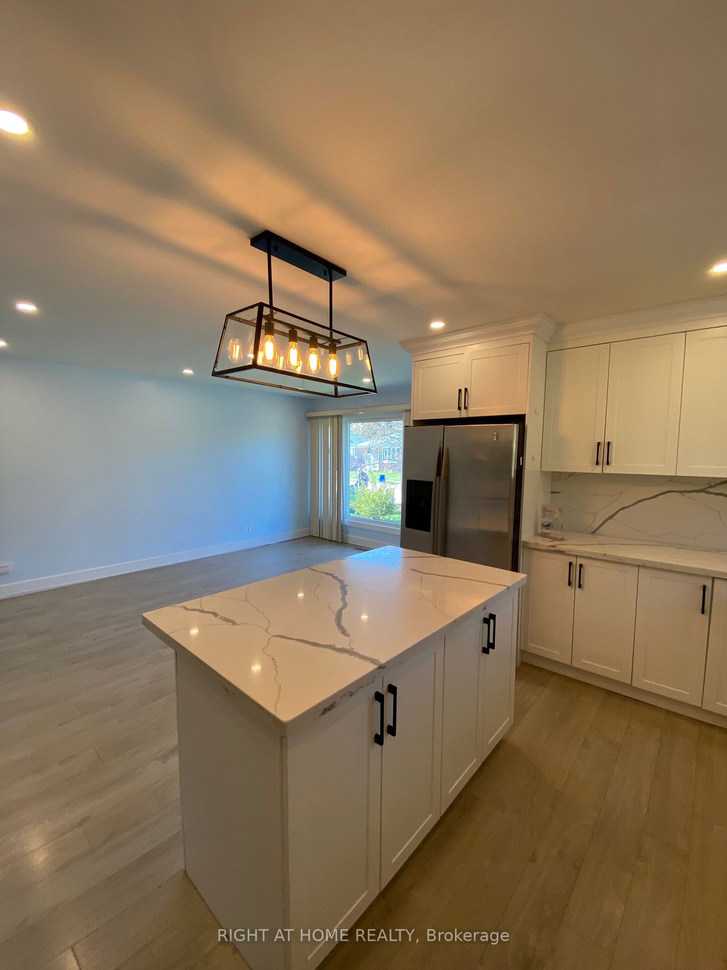 112 Walter Ave Main