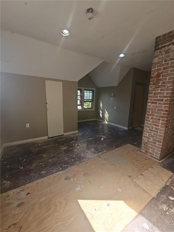 5301 NW Waukomis Drive