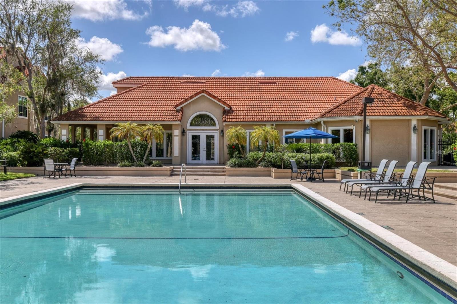 4020 Crockers Lake Boulevard 14