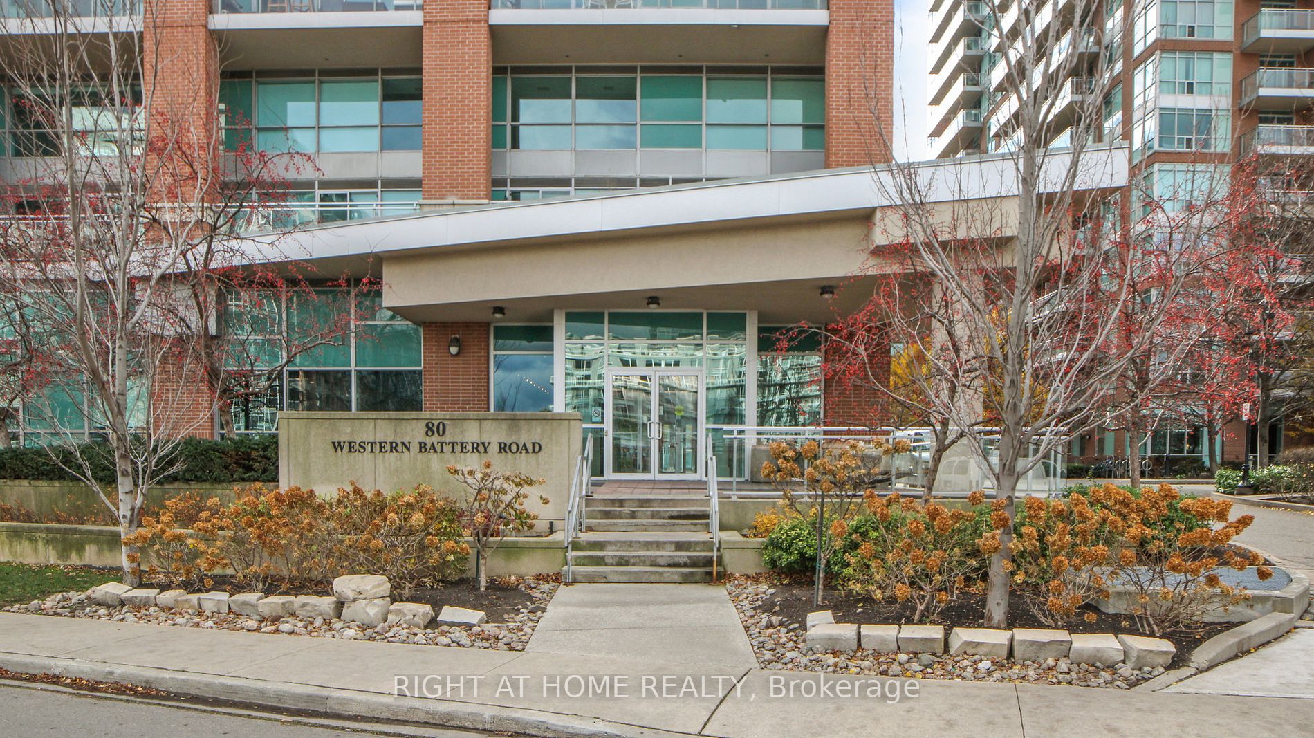 80 Western Battery Rd