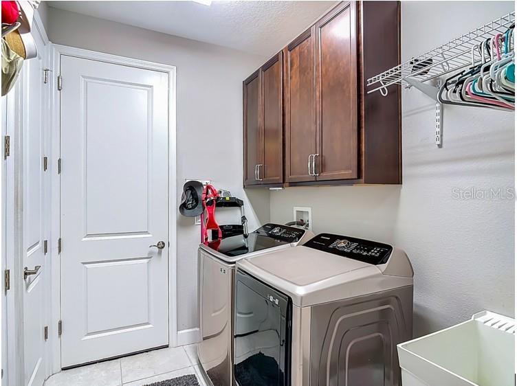1169 Avery Meadows Way