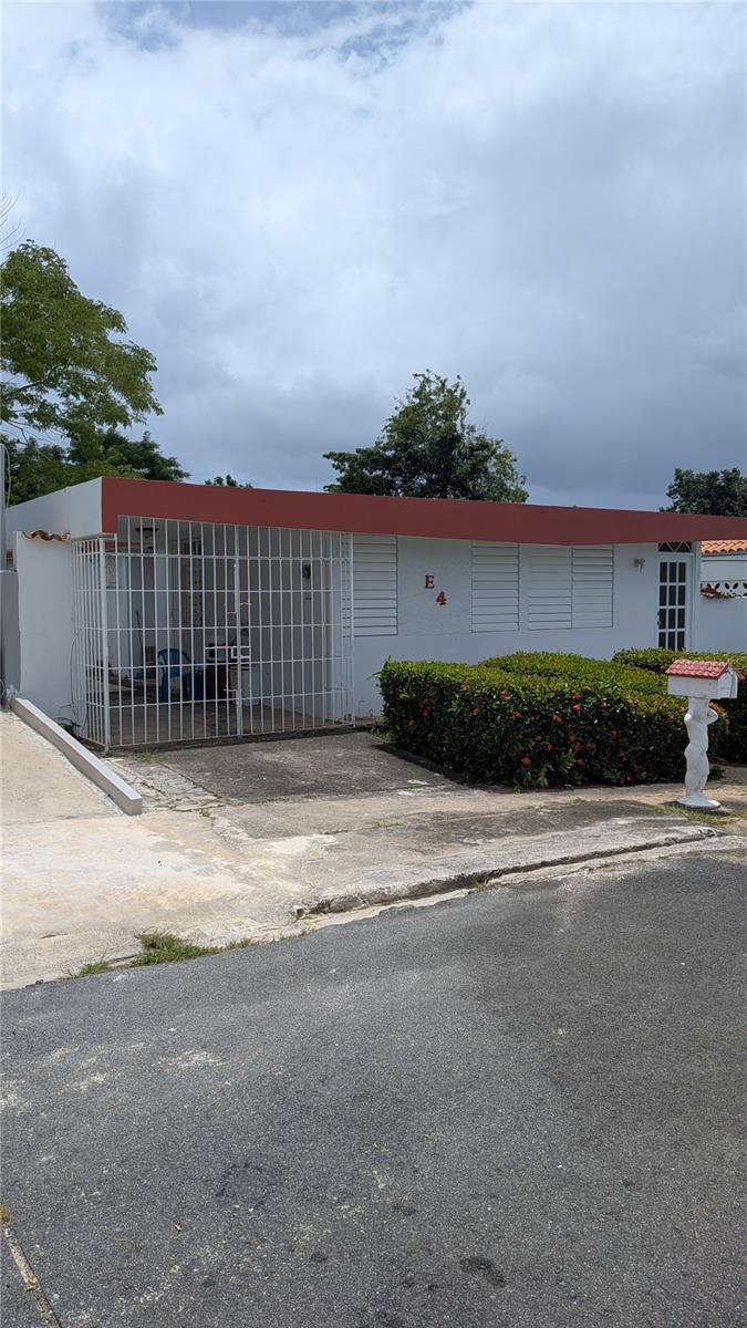 Urb. Santa Elena Calle 9 E-5