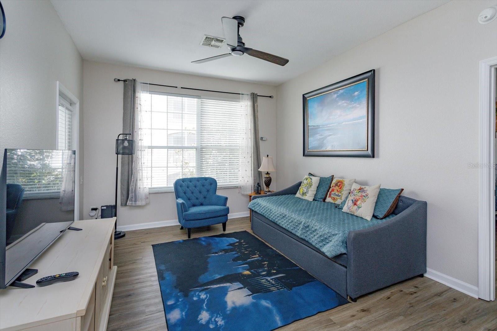 2302 Silver Palm Dr 204