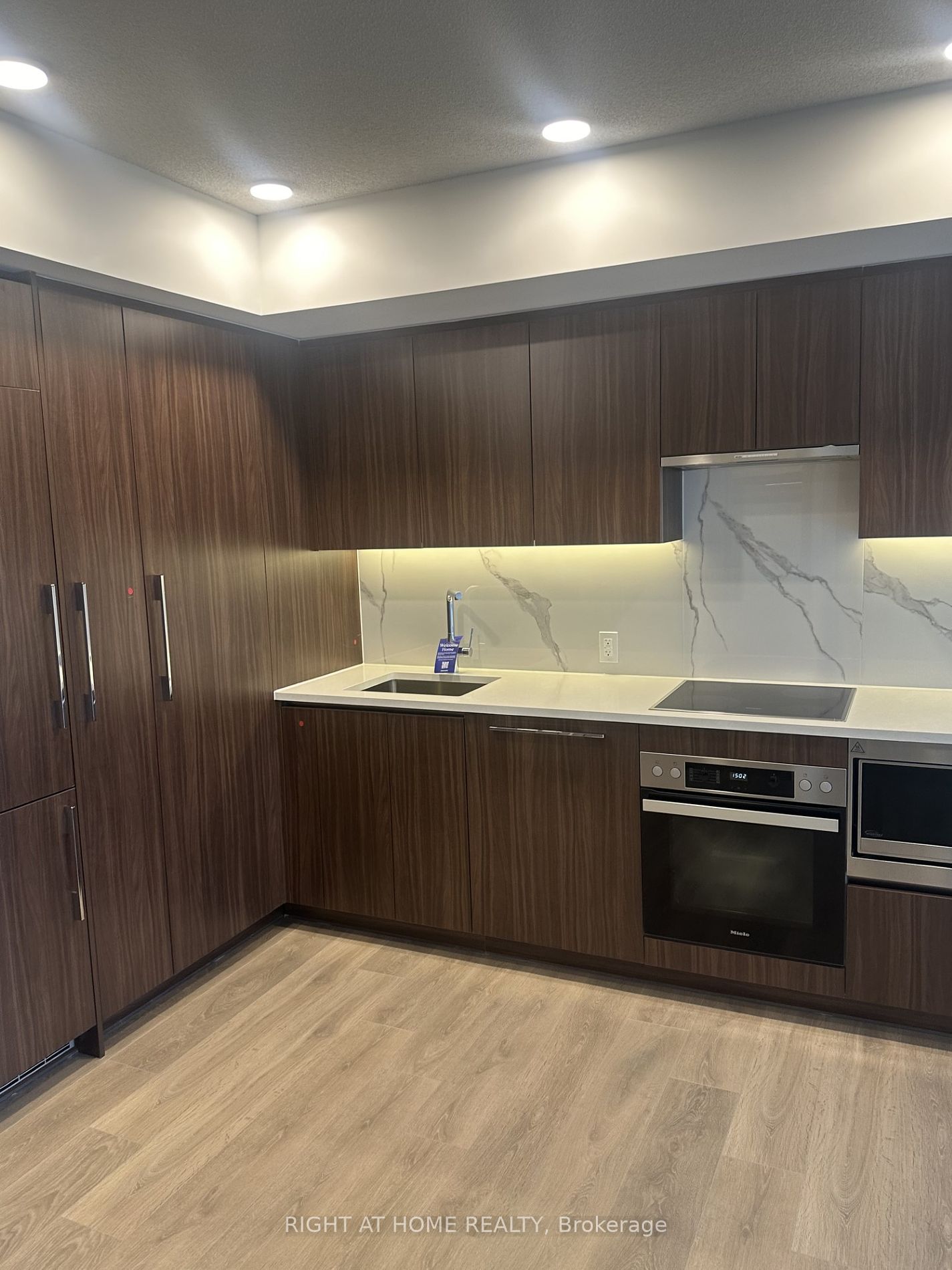 38 Widmer St 4006
