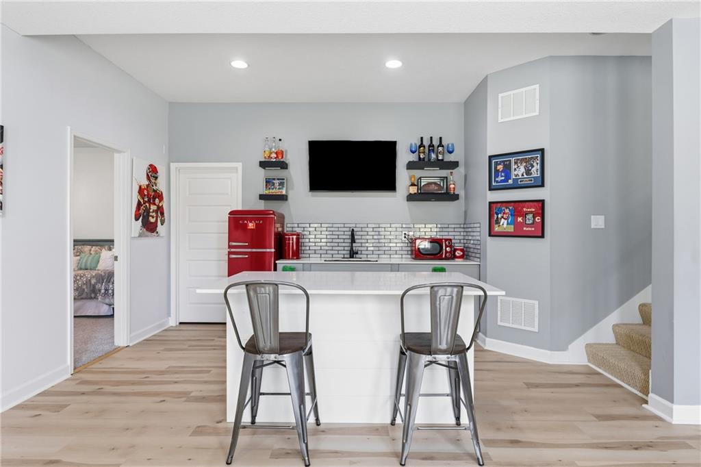 10512 N Euclid Avenue