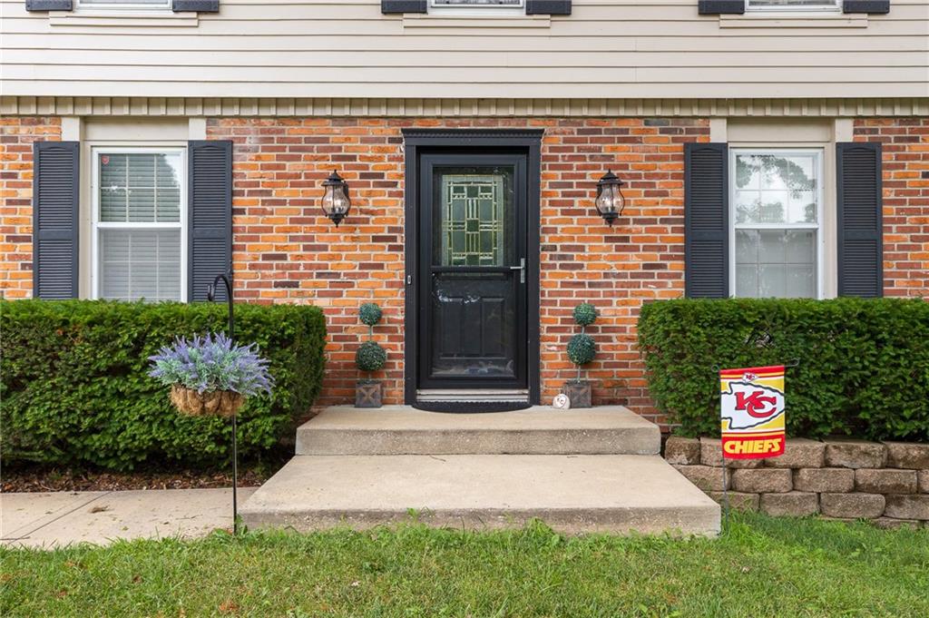 3743 NE Woodland Court