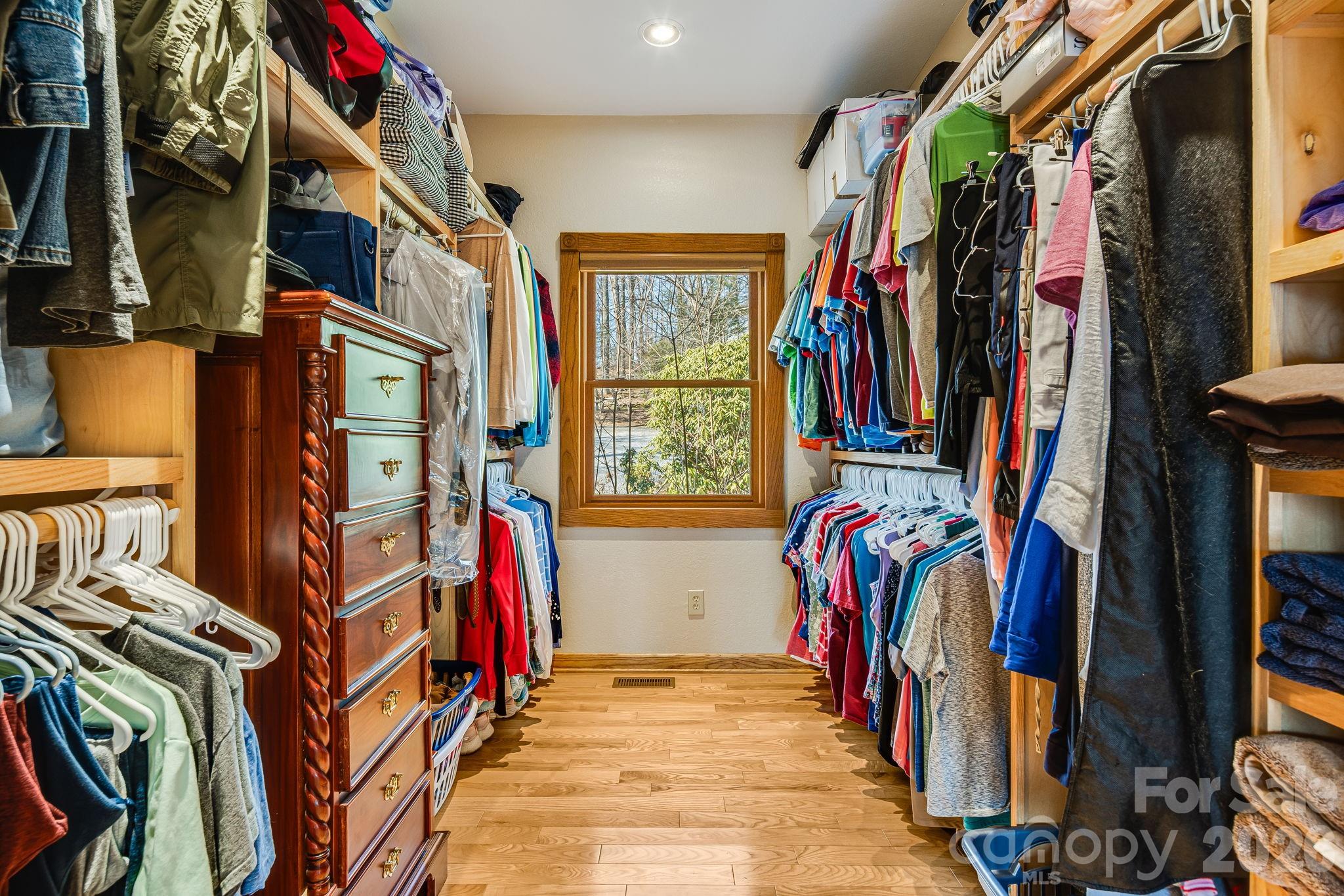 20 Stony Crest Drive
