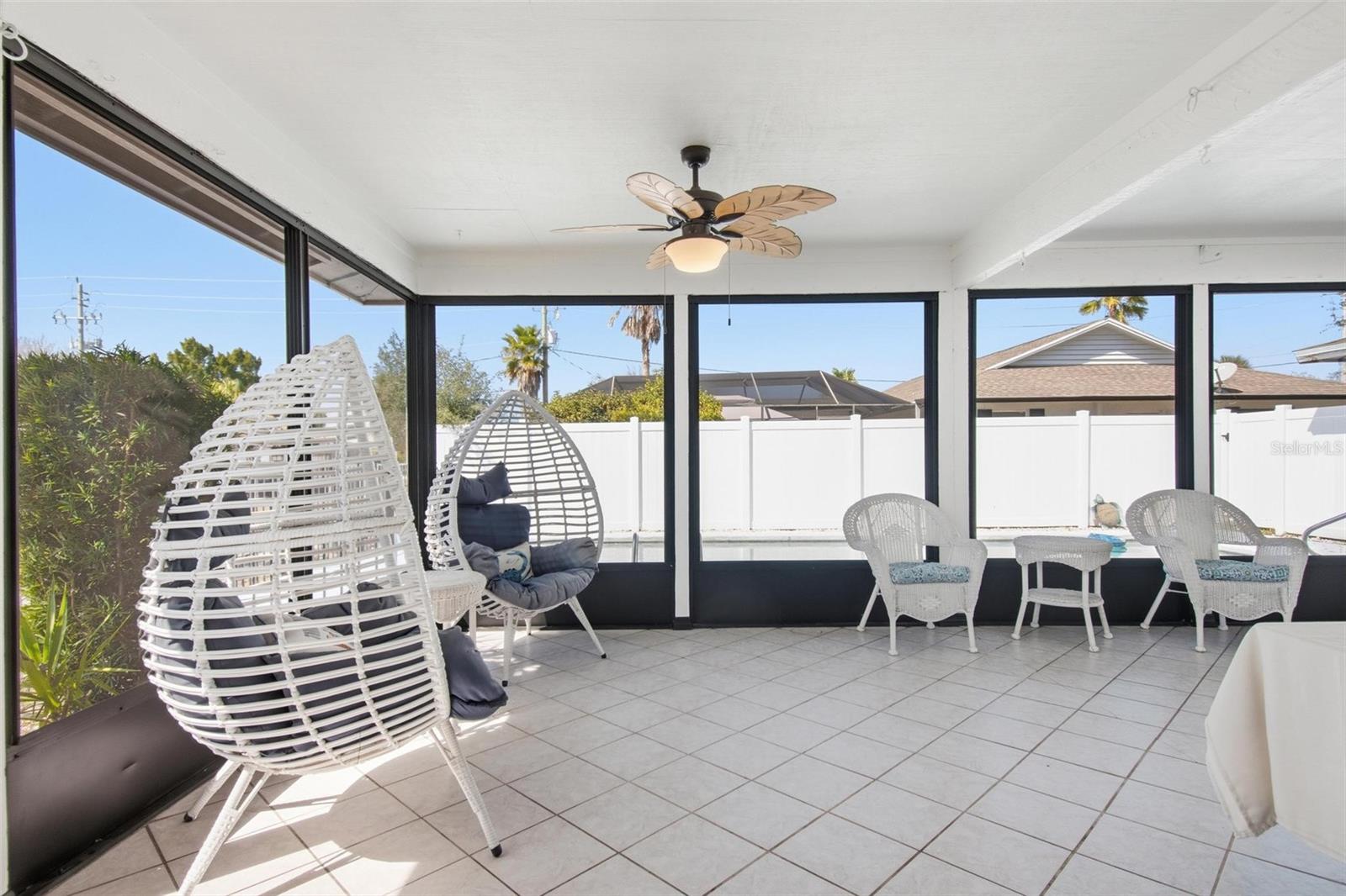 4 Coral Reef Court S
