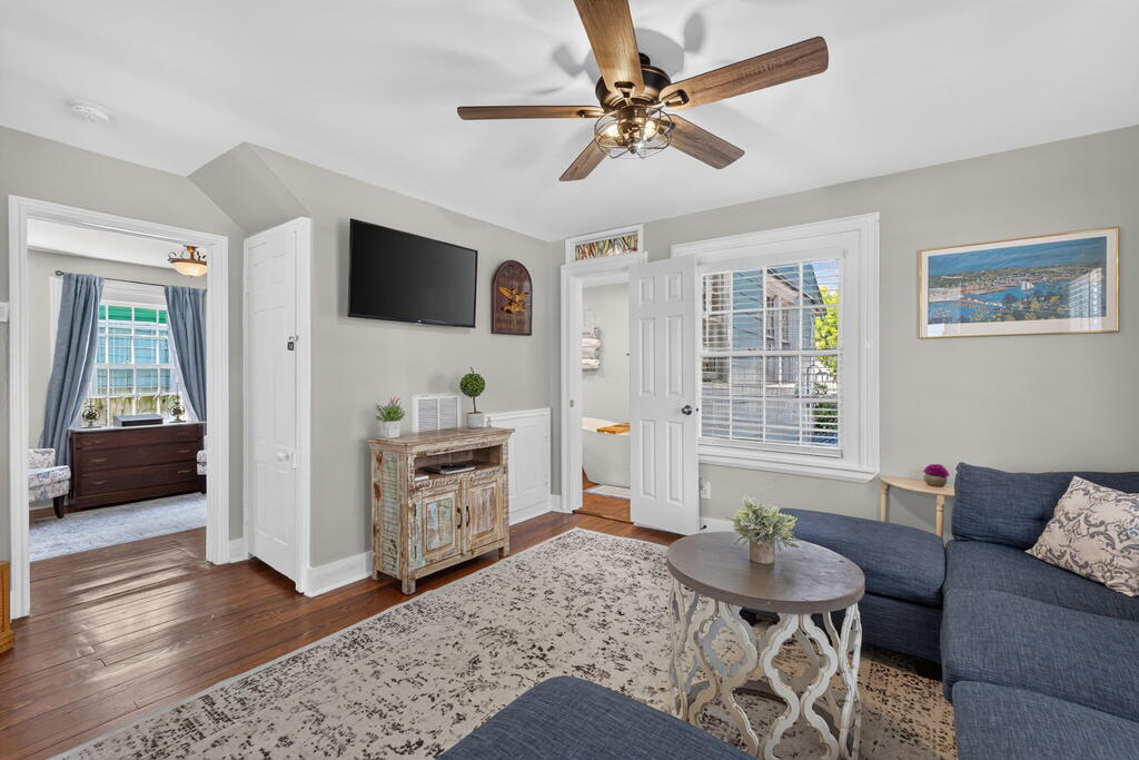 511 Tazewell Ave 373