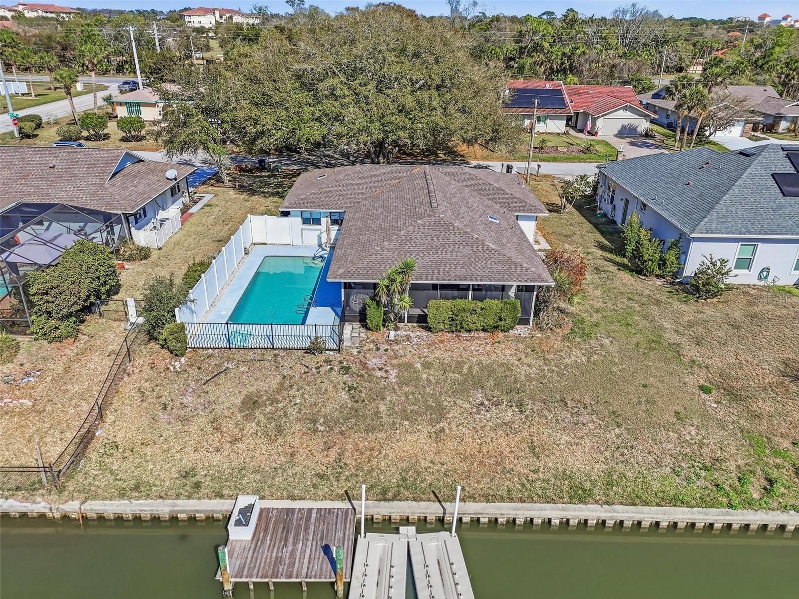 4 Coral Reef Court S