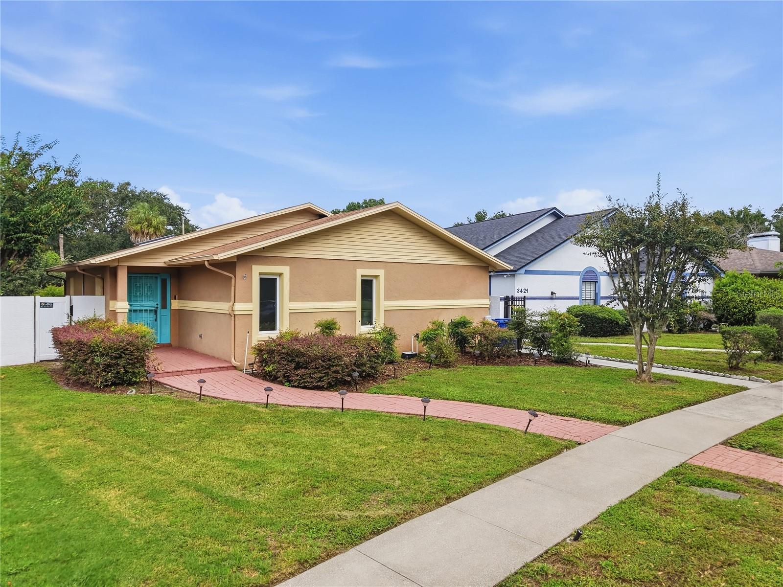 3423 Pico Drive
