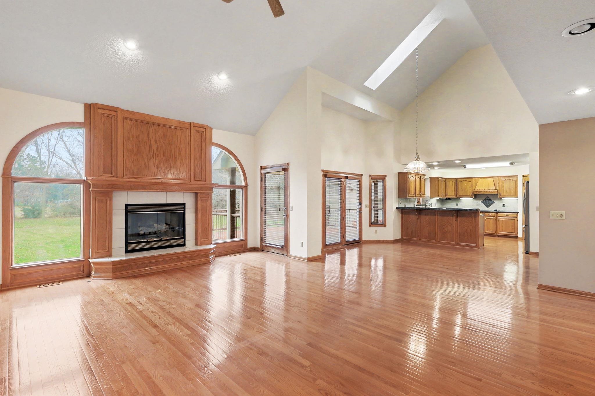 2318 N Cedar Downs Ln