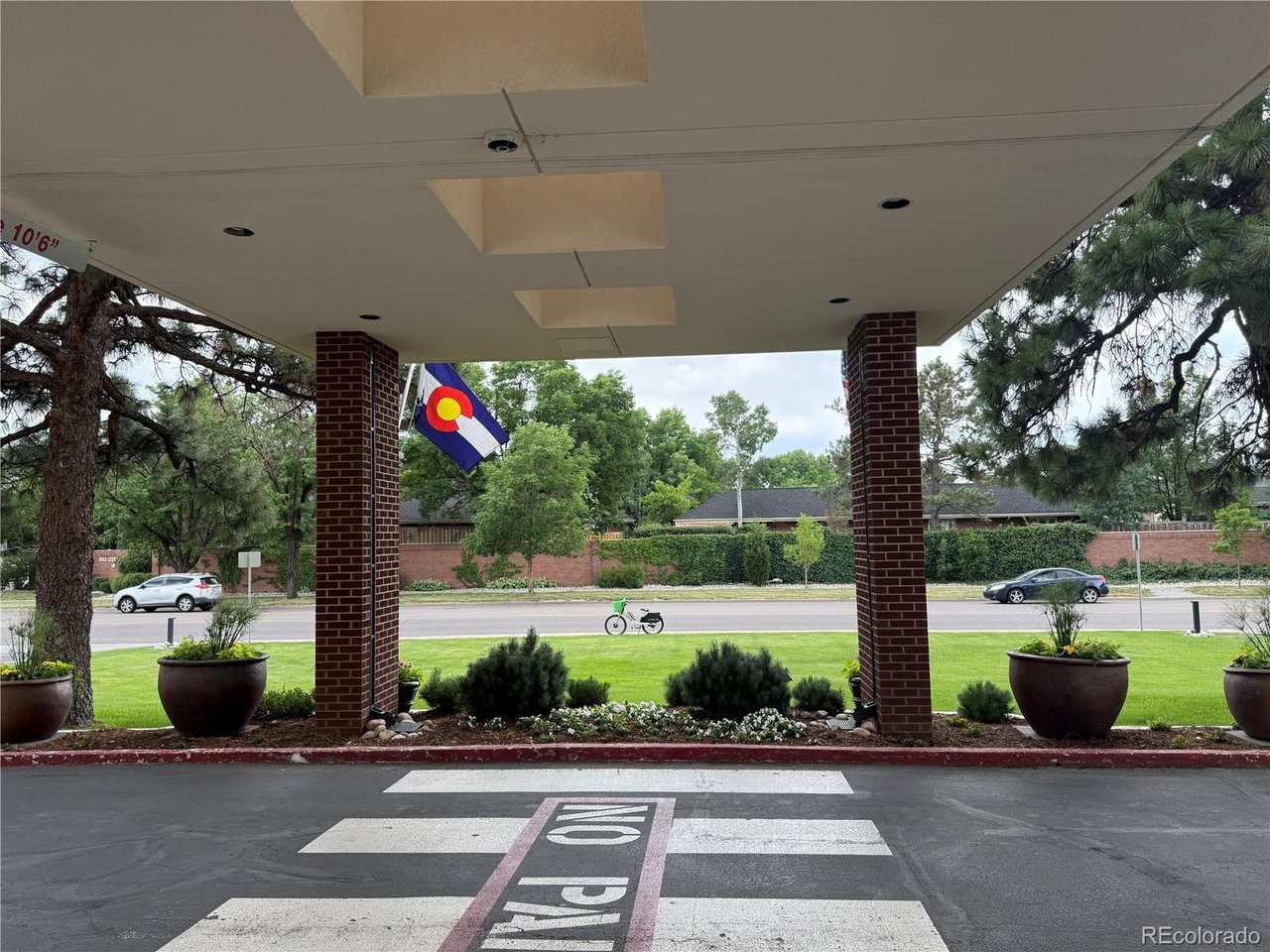 3131 E Alameda Ave 1006