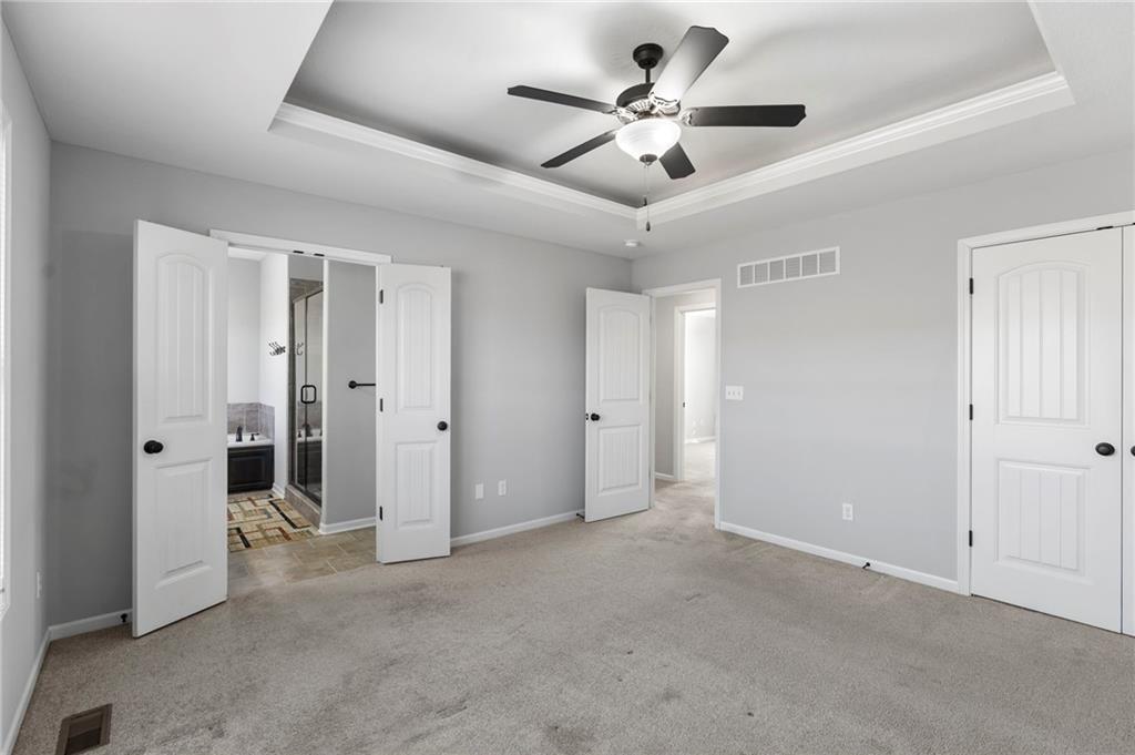 6720 N Cypress Avenue