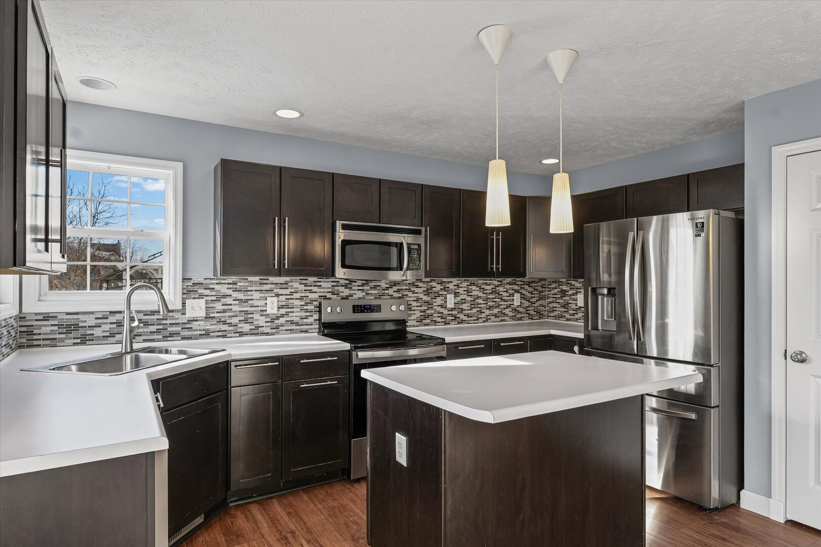 3905 Brookfield Drive