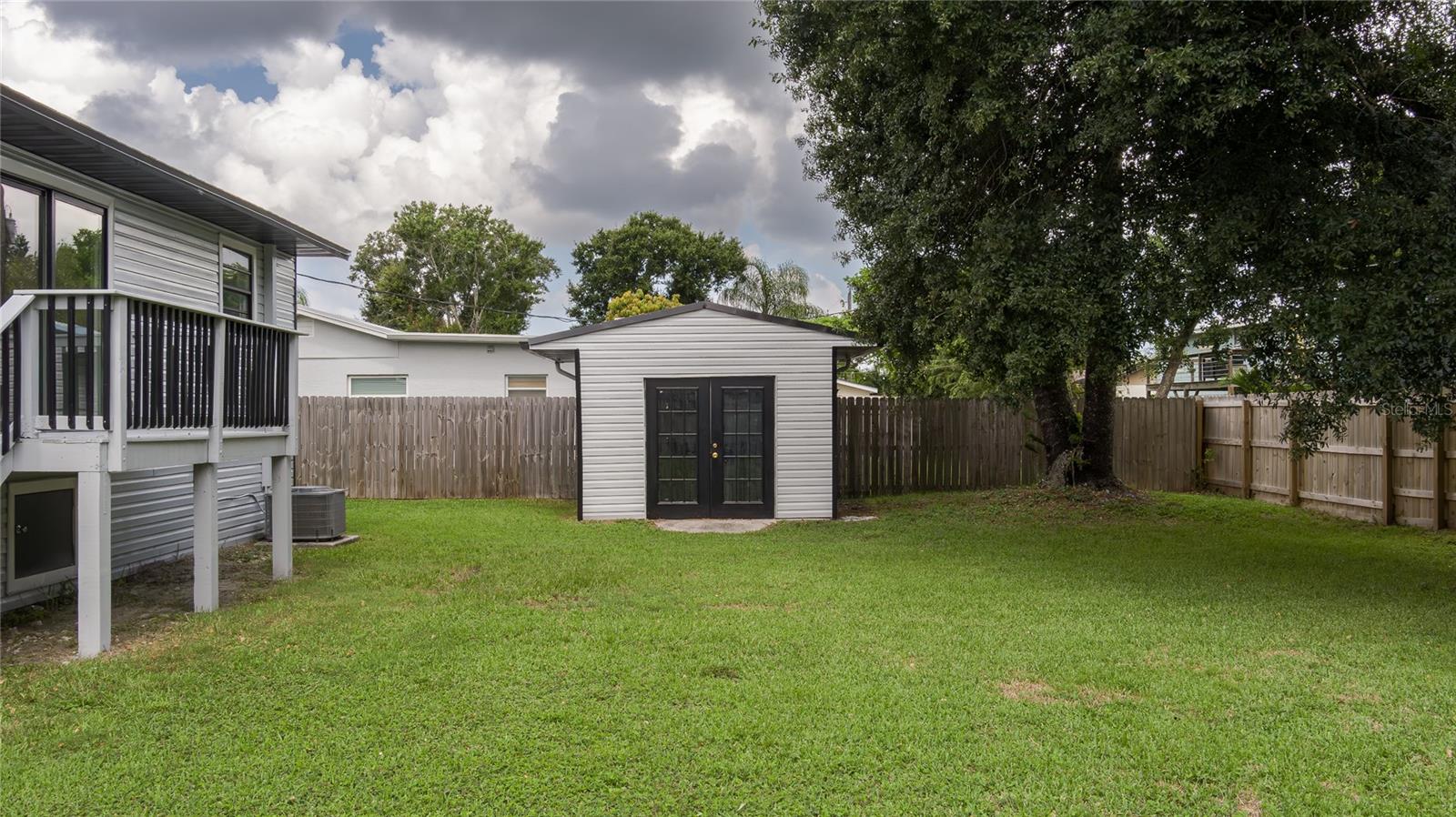 332 48th Street Court W