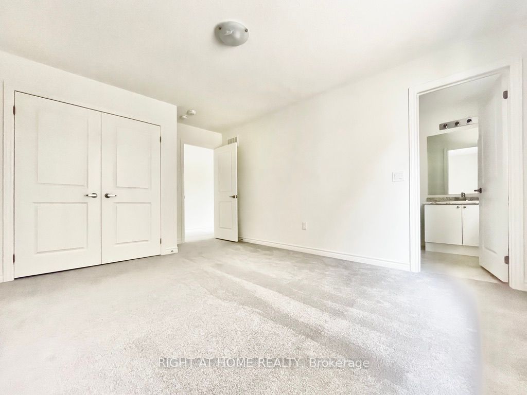 80 Calypso Ave