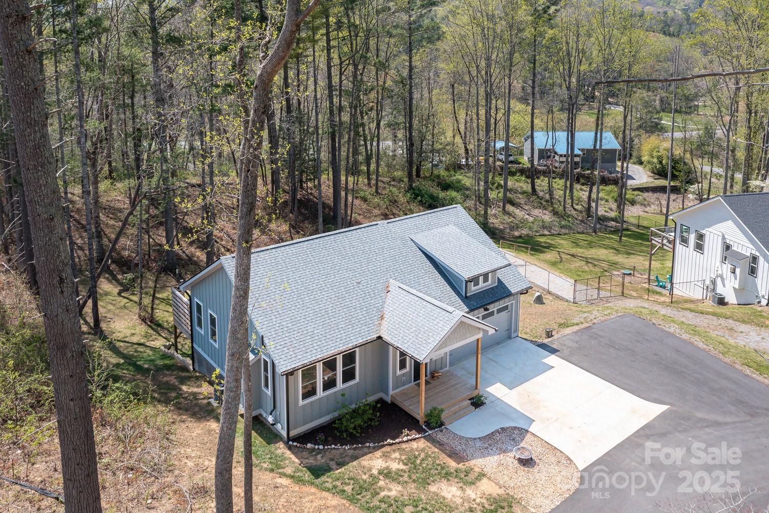 209 Fall Leaves Drive