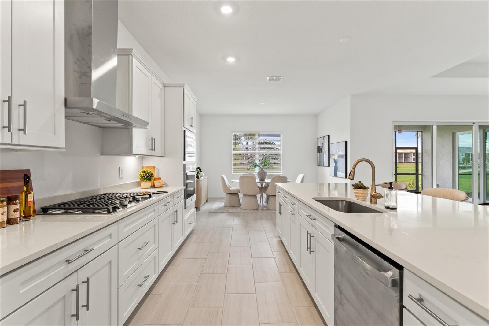 5535 Lightning Whelk Lane