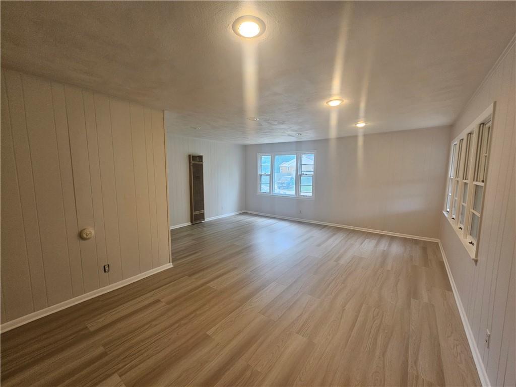 800 - 802 E 75th Terrace