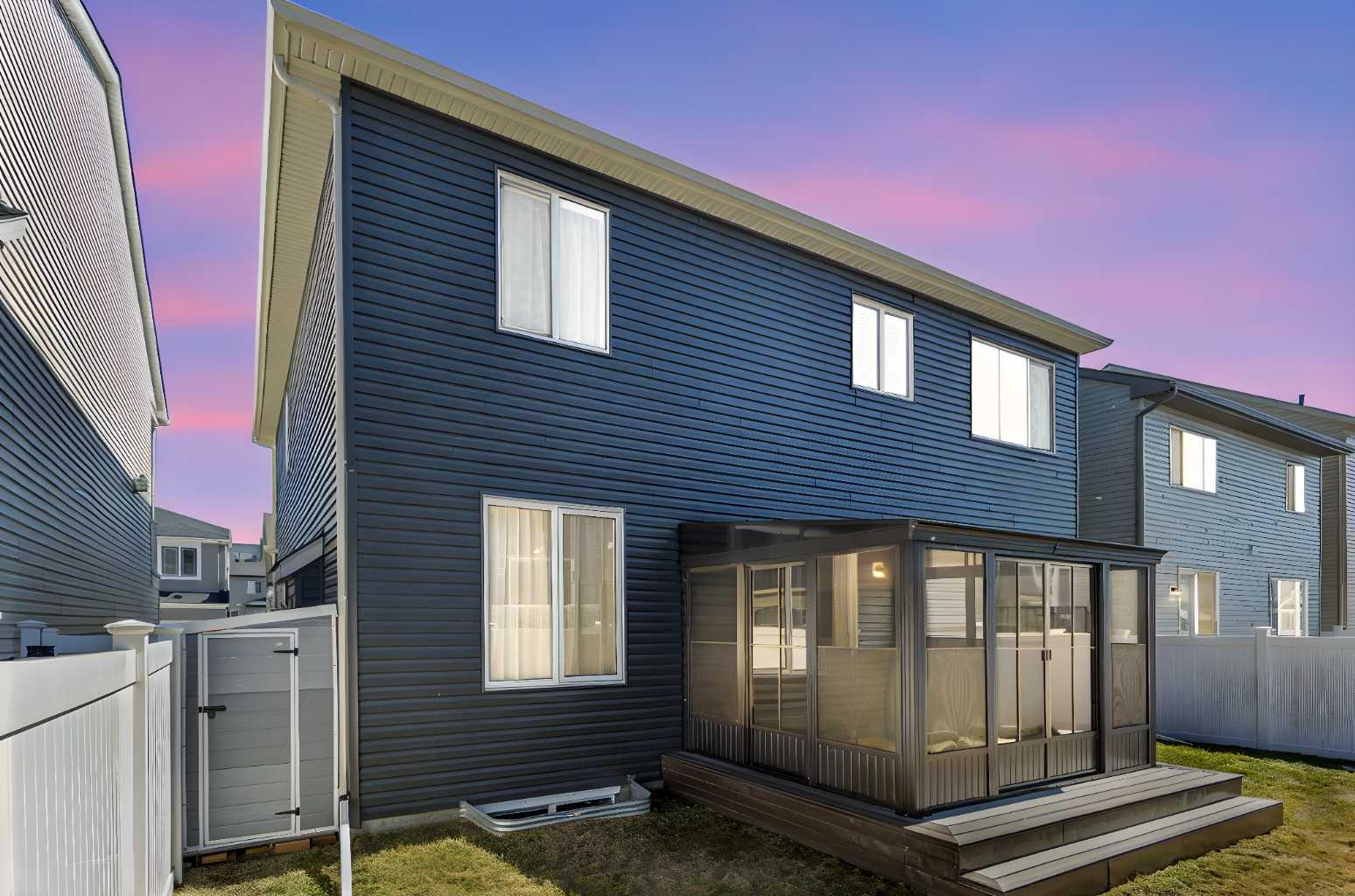 33 Carringham Heights NW