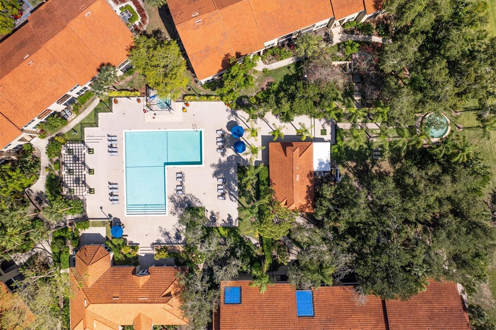 4020 Crockers Lake Boulevard 14