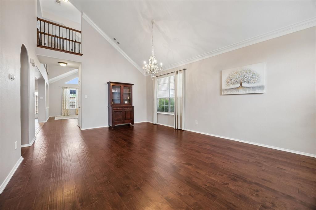 9004 Regal Oaks Drive
