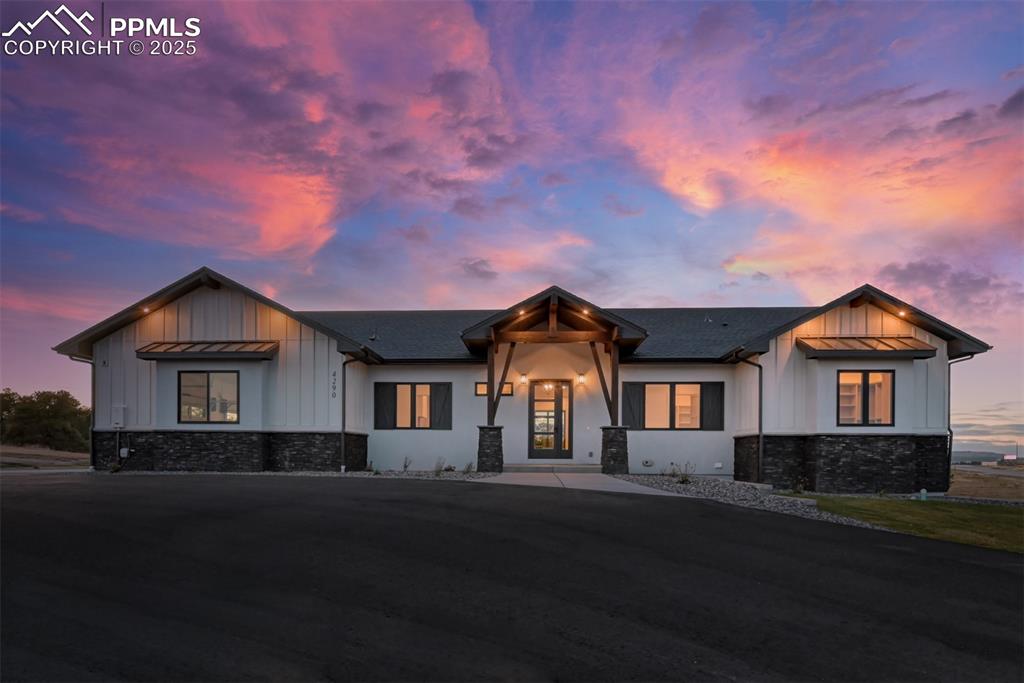 4290 Pinehurst Circle