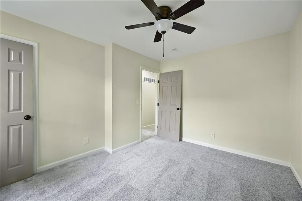 8032 Ne San Rafael Drive