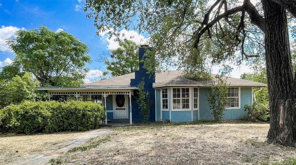 1401 Highway 180 W