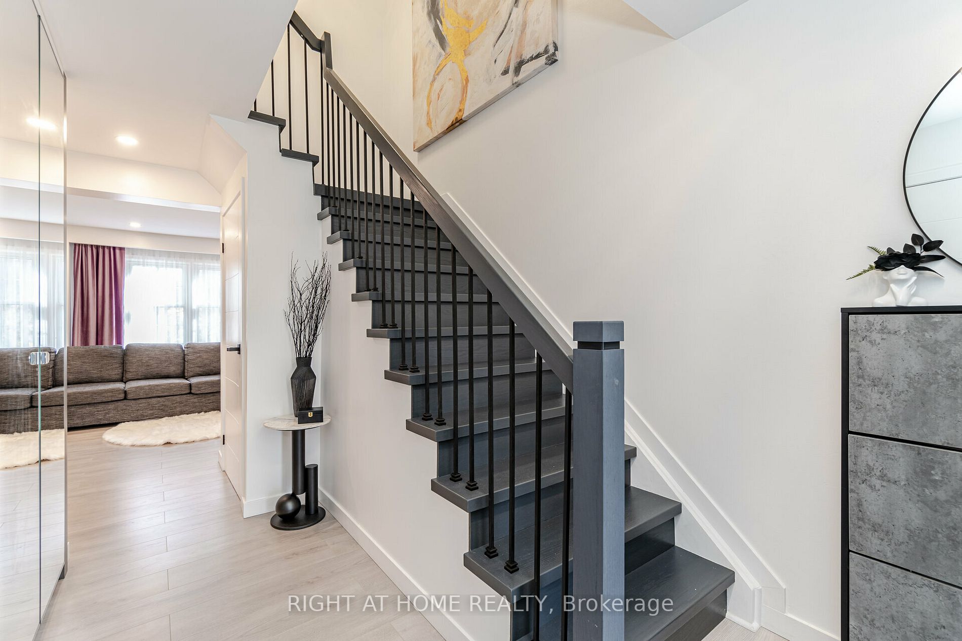 2120 E Rathburn Rd 72