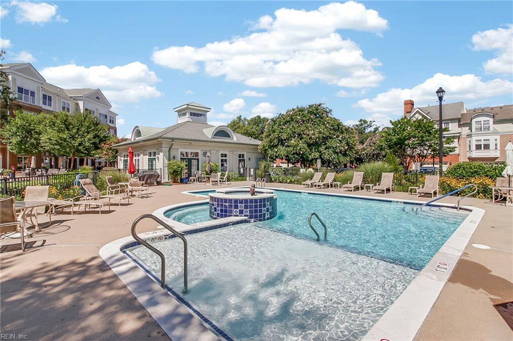 955 Bolling Avenue 204