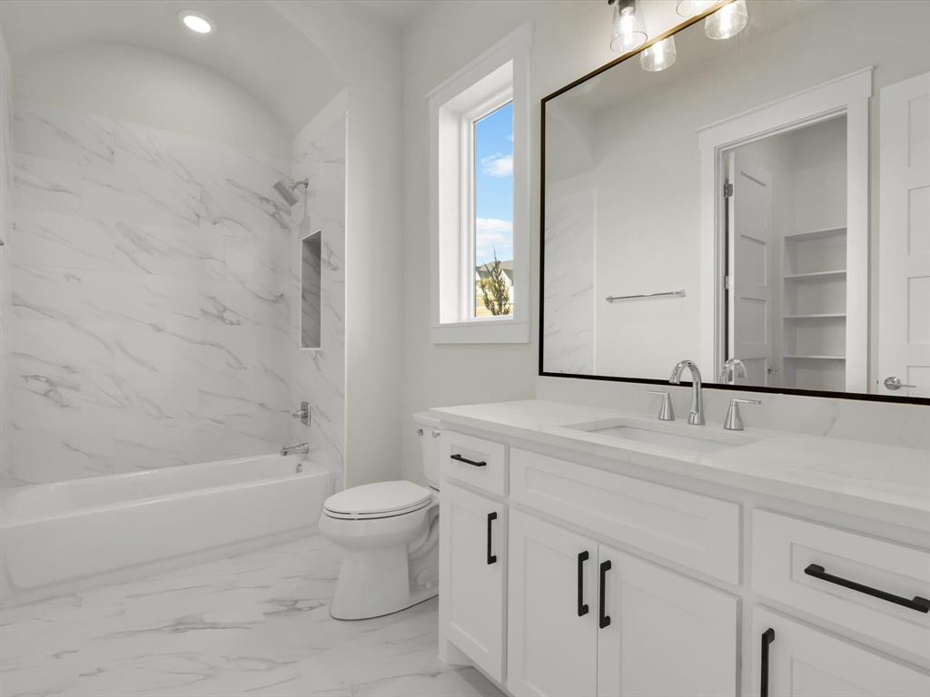 12409 Bella Perdono Drive