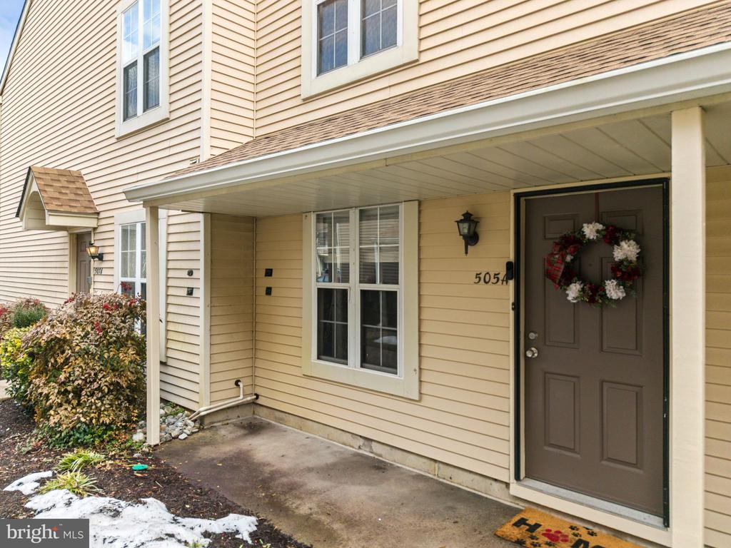 OPEN HOUSE! SAT. 2/28 10:30AM-1:30PM! Welcome home to this beautifully updated 2 Bedroom, 1 Bath Devon Model Condominium in thesought-after Mount Laurel Township Community of Le Club II! This Light-filled, Open Floor Plan offers Modern Updates and Easy, LowMaintenance Living! The Updated Kitchen features Granite Counters and a complete Whirlpool Stainless Steel Appliance Package. EmbossedWood-Plank Laminate Flooring flows throughout the Main Living areas, providing both Style and Easy Care. The Spacious Primary Bedroomincludes a Large Walk-In Closet, and the updated Bathroom completes the Comfortable Living Space. Ideally located near All Conveniencesincluding Shopping and Dining, this Home offers Quick Access to major roadways including I-295, Route 38, and the New Jersey Turnpike aswell as an easy drive to the Joint Base McGuire-Dix-Lakehurst. Schedule your Showing Today!!