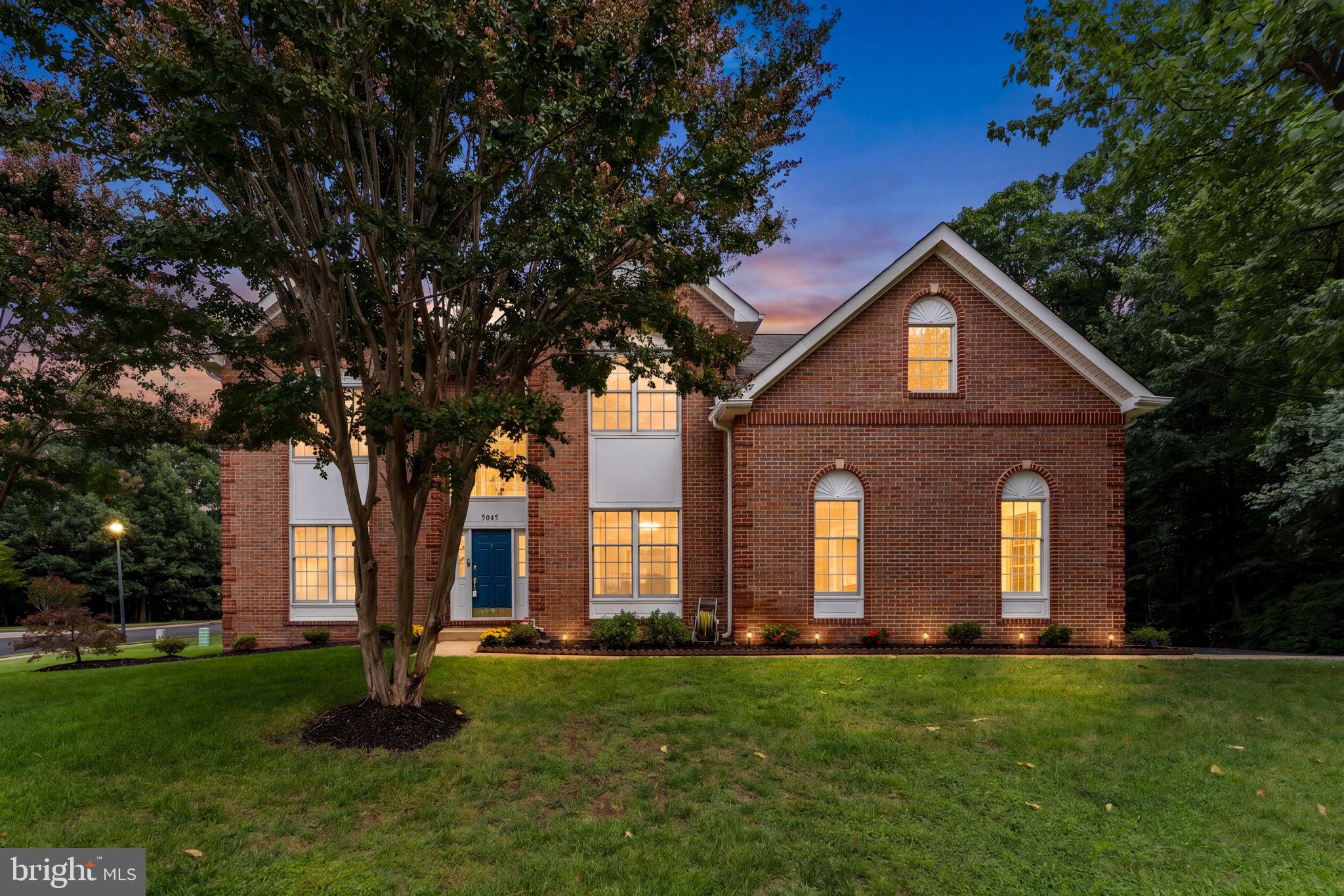 5045 Worthington Woods Way
