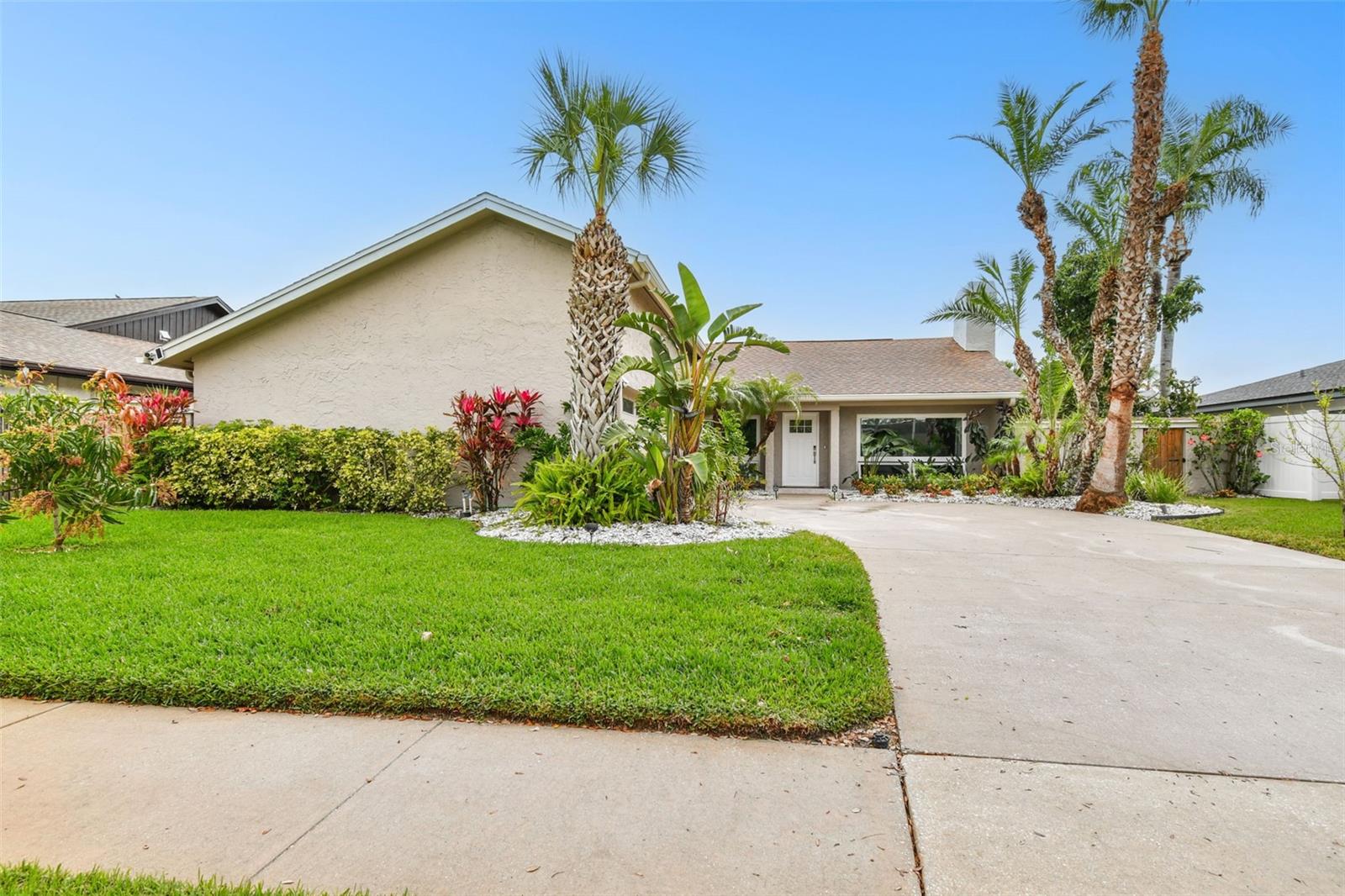 6109 Schooner Way