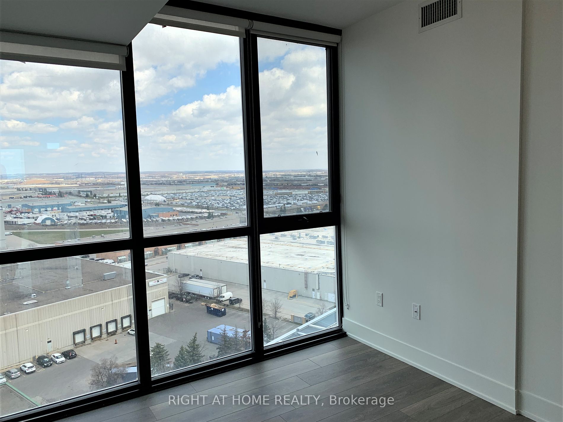 2916 Highway 7 Rd 1308