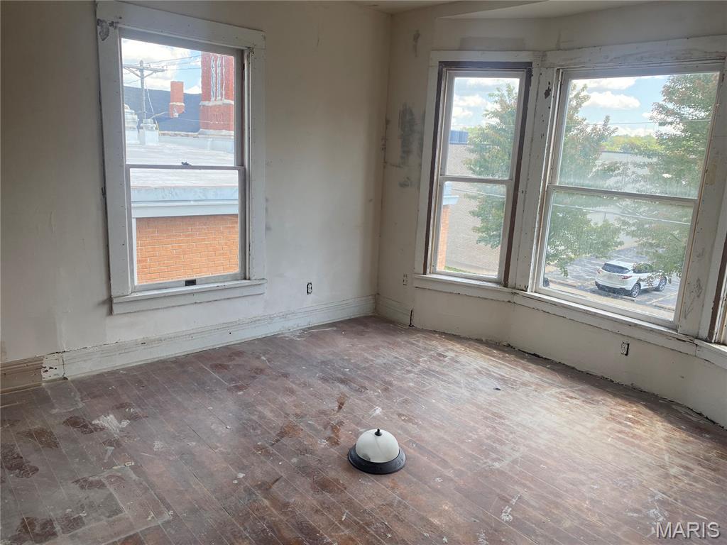 608-610 Center Street